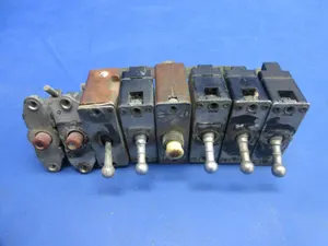 Bell 47J-2 Helicopter Assorted Switches & Circuit Breakers 43A8304 (1124-894)